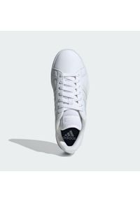 Adidas - Grand Court TD Lifestyle Court Casual Shoes. Okazja: na co dzień. Kolor: zielony, biały, wielokolorowy. Materiał: materiał