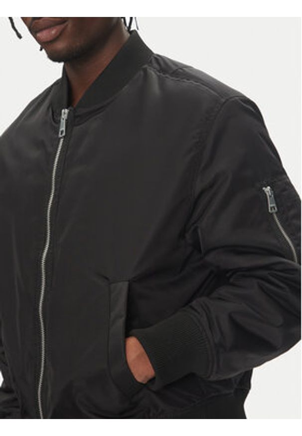 Hugo - HUGO Kurtka bomber Biero 2531 50548696 Czarny Regular Fit. Kolor: czarny. Materiał: syntetyk
