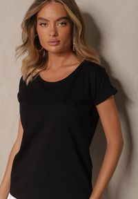 Renee - Czarny Bawełniany T-shirt z Kieszonką Zireanda. Okazja: na co dzień. Kolor: czarny. Materiał: bawełna. Styl: klasyczny, casual