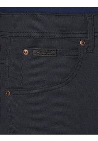 Wrangler - WRANGLER TEXAS SLIM MĘSKIE SPODNIE MATERIAŁOWE MATERIAŁ BLACK W12SW5100. Materiał: materiał #4