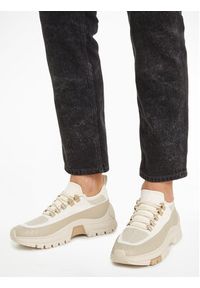 Calvin Klein Jeans Sneakersy Hybrid YM0YM00727 Beżowy. Kolor: beżowy. Materiał: materiał #6
