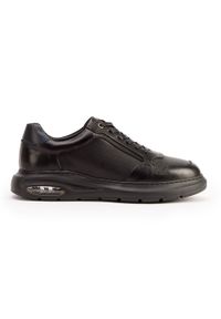 Wittchen - Męskie sneakersy skórzane z poduszką powietrzną czarne. Nosek buta: okrągły. Kolor: czarny. Materiał: skóra. Obcas: na koturnie #1