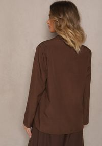 Renee - Brązowa Marynarka Dwurzędowa z Usztywnionymi Ramionami Emivori. Okazja: na co dzień. Kolor: brązowy. Materiał: jeans. Styl: elegancki, casual #5