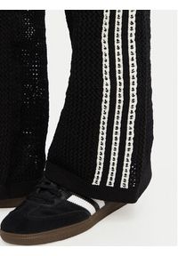 Adidas - adidas Spodnie dzianinowe Knitted Crochet Firebird KC6494 Czarny Regular Fit. Kolor: czarny. Materiał: syntetyk #4