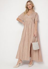 Born2be - Beżowa Wiskozowa Sukienka z Metaliczną Nicią i Haftem Nelvesia. Okazja: na co dzień. Kolor: beżowy. Materiał: wiskoza. Wzór: haft. Sezon: wiosna. Styl: casual, elegancki, klasyczny #7
