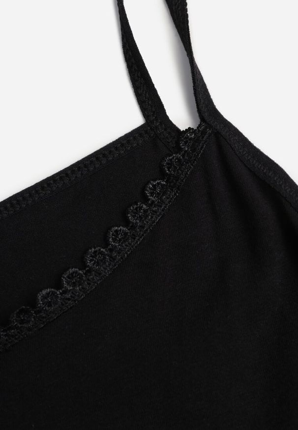 Renee - Czarny Bawełniany Top Bieliźniany z Koronką przy Dekolcie Berinda. Okazja: na co dzień. Kolor: czarny. Materiał: bawełna, koronka. Wzór: koronka. Sezon: lato. Styl: casual