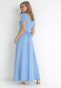 Born2be - Jasnoniebieska Rozkloszowana Sukienka Maxi z Głębokim Dekoltem z Rozcięciem Wyla. Kolor: niebieski. Długość rękawa: krótki rękaw. Sezon: wiosna, lato. Długość: maxi #5