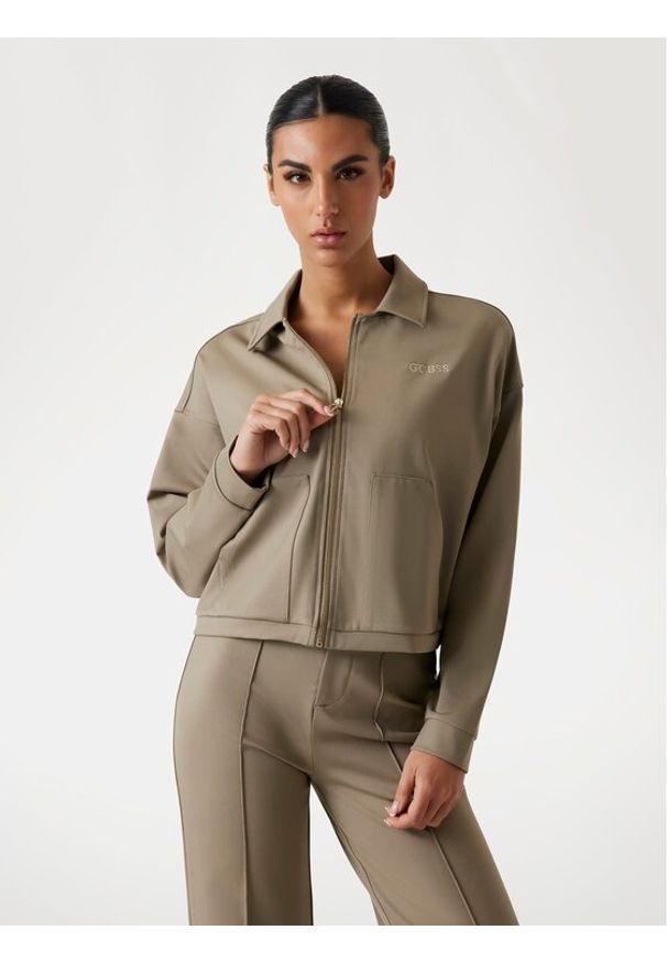 Guess Kurtka przejściowa 177289 Brązowy Classic Fit. Kolor: brązowy
