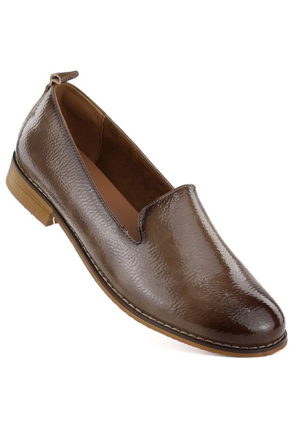 POTOCKI - Półbuty damskie lakierowane lordsy beżowe Potocki 19337. Kolor: beżowy. Materiał: skóra ekologiczna