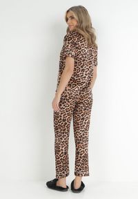 Born2be - Brązowy Komplet Piżamowy 2-częściowy w Panterkę Barenie. Kolor: brązowy. Materiał: satyna, tkanina. Długość: krótkie. Wzór: motyw zwierzęcy #5