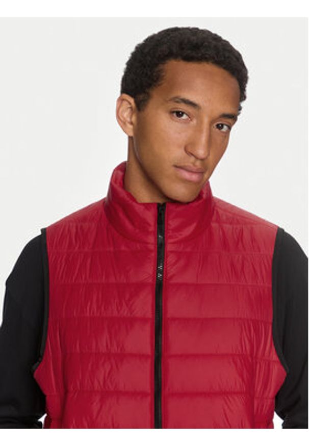 Hugo Kamizelka Brentino2431 50517743 Czerwony Regular Fit. Kolor: czerwony. Materiał: syntetyk