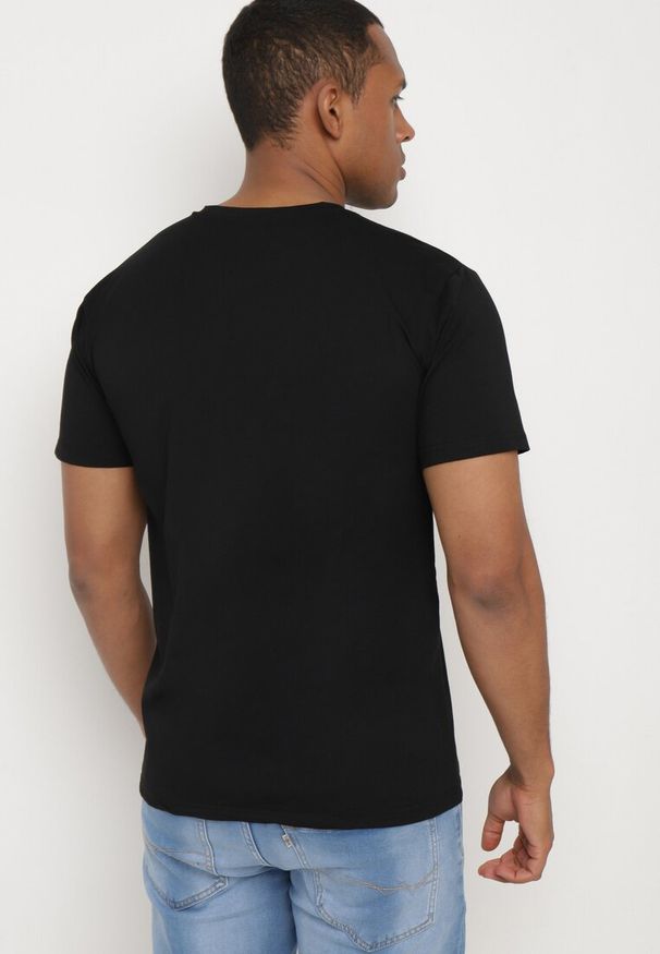 Born2be - Czarna Bawełniana Koszulka T-Shirt z Krótkim Rękawem i Ozdobnym Nadrukiem Branessa. Okazja: na co dzień. Kolor: czarny. Materiał: bawełna. Długość rękawa: krótki rękaw. Długość: krótkie. Wzór: nadruk. Styl: casual