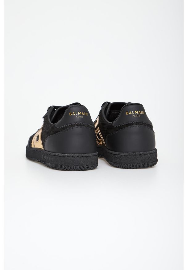 Balmain - Sneakersy damskie skórzane BALMAIN. Materiał: skóra