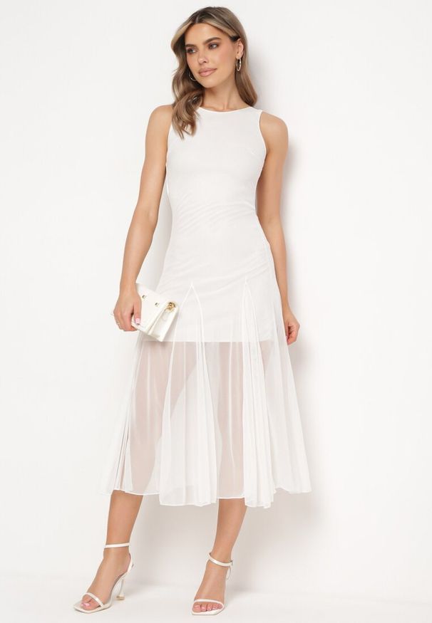 Born2be - Biała Sukienka Bez Rękawów z Tiulowym Dołem Tekolia. Okazja: na co dzień. Kolor: biały. Materiał: tiul. Długość rękawa: bez rękawów. Typ sukienki: proste. Styl: casual