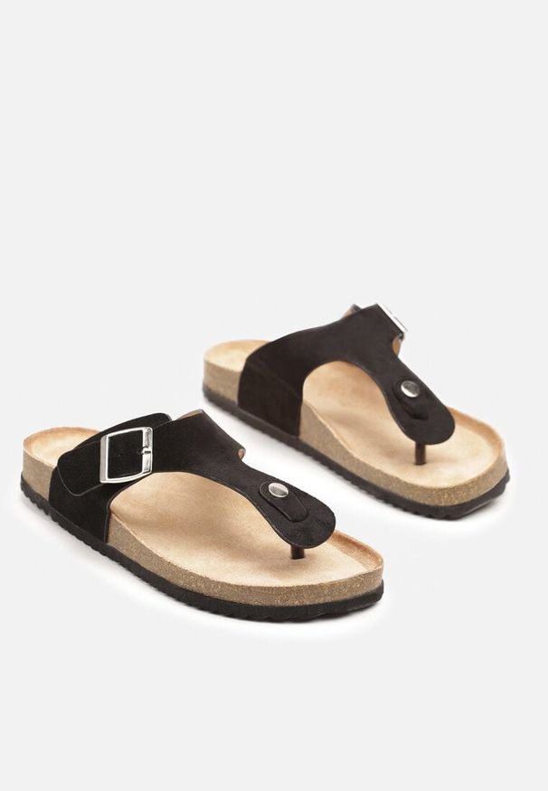 Born2be - Czarne Japonki na Korkowej Grubej Podeszwie z Klamrą Florsemi. Okazja: na co dzień. Kolor: czarny. Materiał: jeans. Styl: casual