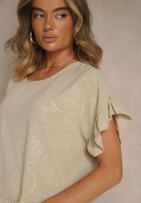 Renee - Beżowa Bluzka Oversize Ozdobiona Falbanami Liriele. Okazja: na co dzień. Kolor: beżowy. Materiał: jeans. Wzór: aplikacja. Styl: casual #3