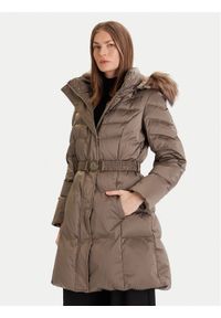Guess Płaszcz zimowy W5BL30 W2802 Beżowy Regular Fit. Kolor: beżowy. Materiał: syntetyk. Sezon: zima