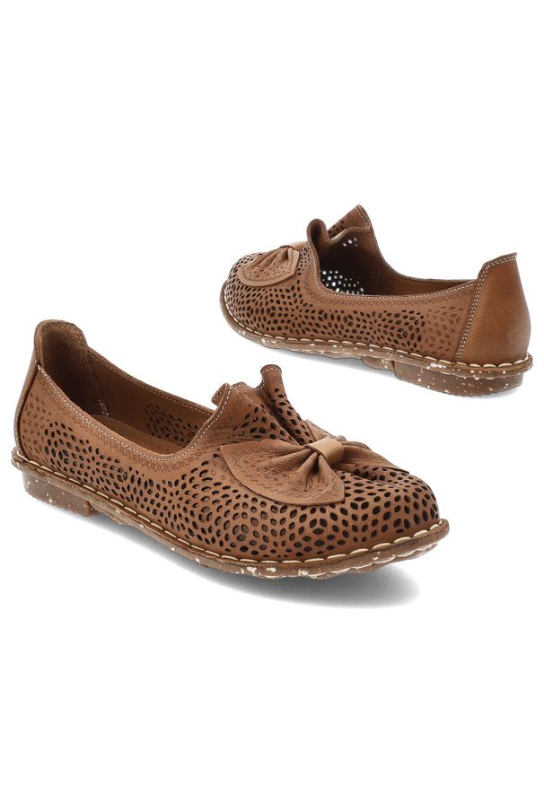 Brązowe Baleriny Ravini Ażurowe Wygodne Obuwie Damskie. Okazja: na co dzień. Kolor: brązowy. Materiał: materiał, jeans, skóra. Szerokość cholewki: normalna. Wzór: ażurowy. Sezon: wiosna, lato. Styl: elegancki, casual