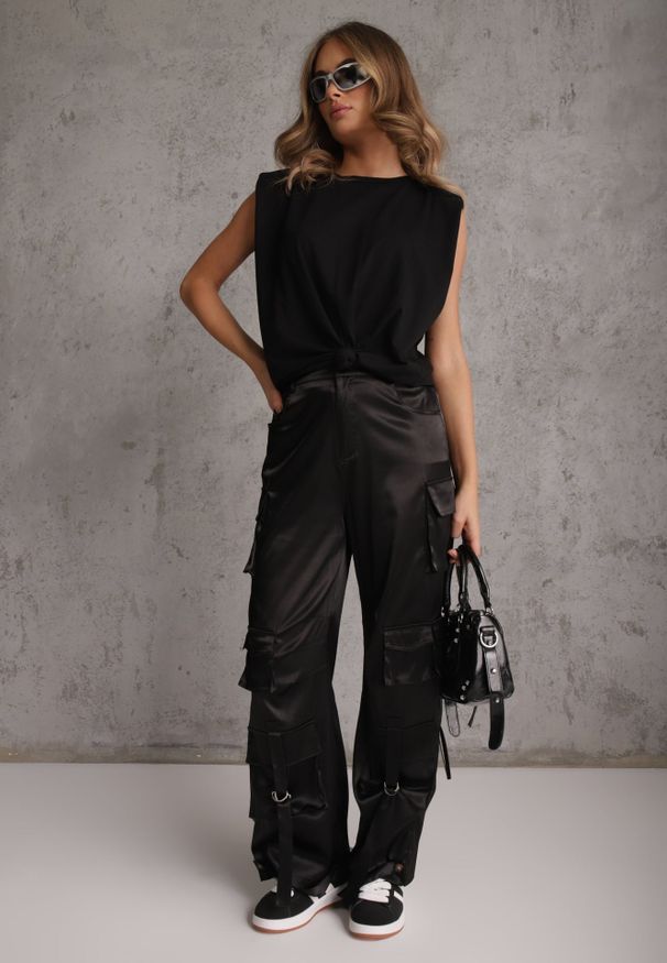 Renee - Czarny Wiązany Top Oversize z Bawełny Bez Rękawów z Poduszkami w Ramionach Othrassa. Okazja: na co dzień, na randkę. Kolor: czarny. Materiał: bawełna. Długość rękawa: bez rękawów. Długość: krótkie. Styl: casual