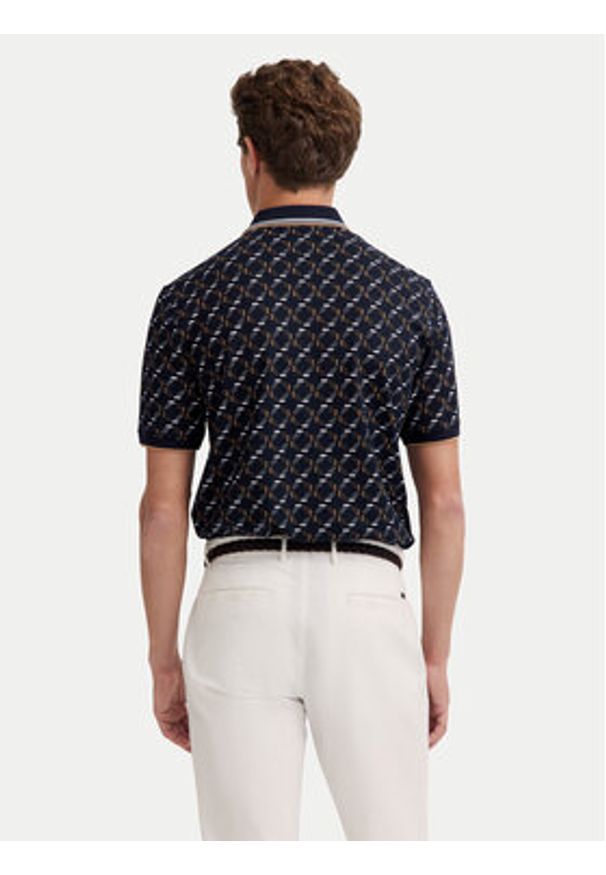 Bugatti Polo 8150-75032C Granatowy Regular Fit. Typ kołnierza: polo. Kolor: niebieski. Materiał: bawełna, syntetyk