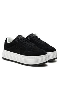 Calvin Klein Jeans Sneakersy Bold Platf Laceup Low Mg Suede YW0YW01575 Czarny. Kolor: czarny. Materiał: zamsz, skóra