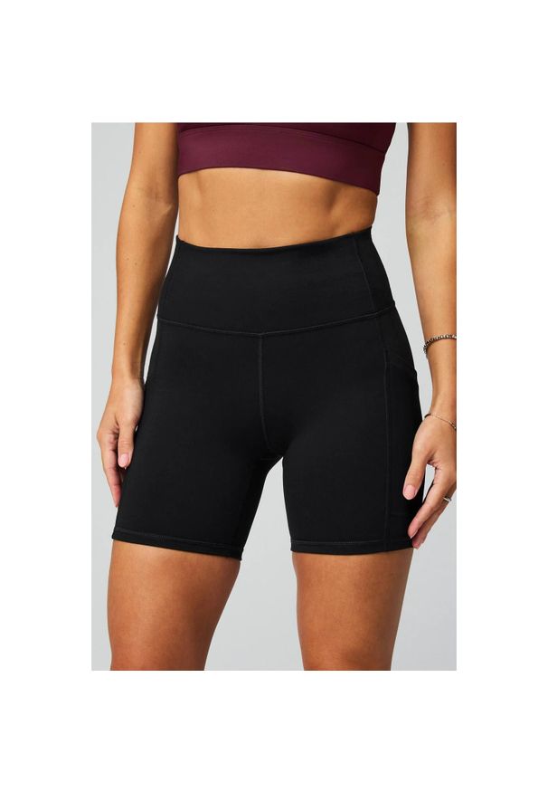 FABLETICS - Szorty damskie Fabletics On-The-Go. Kolor: czarny. Sport: fitness