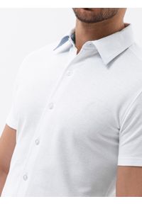 Ombre Clothing - Dzianinowa męska koszula slim fit z krótkim rękawem i kołnierzykiem – biała V1. Typ kołnierza: polo. Kolor: biały. Materiał: dzianina. Długość rękawa: krótki rękaw. Długość: krótkie. Styl: sportowy, elegancki #3