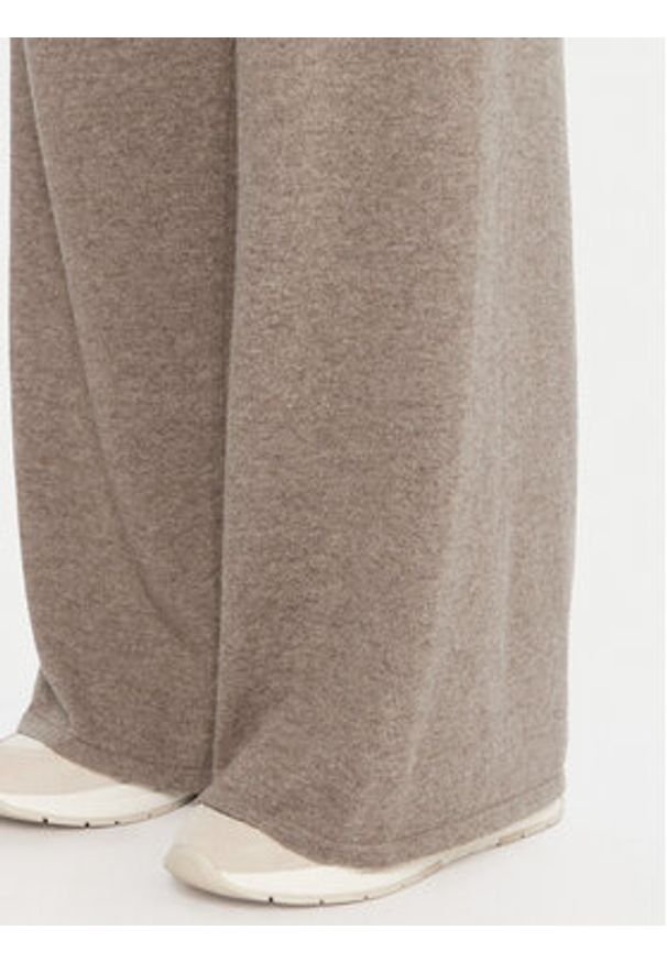 Kontatto Spodnie dzianinowe 3M0966C Beżowy Relaxed Fit. Kolor: beżowy. Materiał: wełna