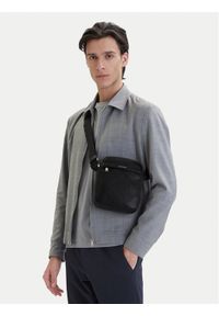 Calvin Klein Saszetka Emblem Aop Emboss Reporter LV04D3331G Czarny. Kolor: czarny. Materiał: skóra #1