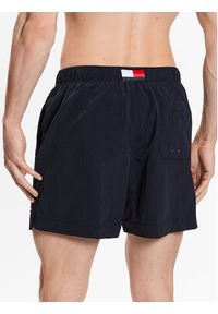 TOMMY HILFIGER - Tommy Hilfiger Szorty kąpielowe Essential UM0UM02793 Granatowy Regular Fit. Kolor: niebieski. Materiał: syntetyk