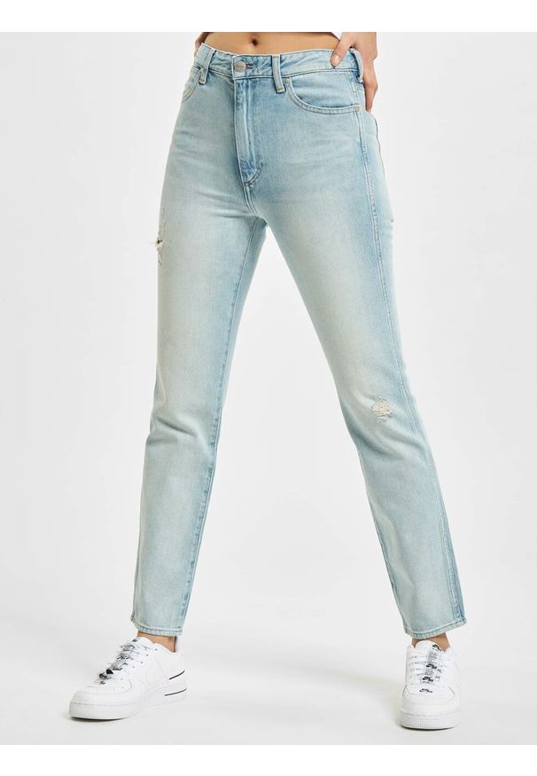 Wrangler - WRANGLER RETRO SKINNY ICY BLUE W253FH243 112127985. Styl: retro