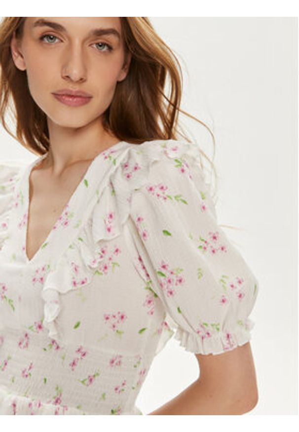 Gina Tricot Sukienka letnia 22230 Écru Regular Fit. Materiał: syntetyk. Sezon: lato