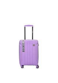SWISSBAGS - Walizka na kółkach SwissBags Tourist fioletowa - mała 40 l. Kolor: fioletowy. Materiał: materiał. Wzór: napisy. Styl: elegancki, klasyczny #1
