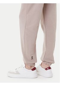 On Spodnie dresowe Club Pants 1WE1005 Beżowy Relaxed Fit. Kolor: beżowy. Materiał: bawełna #4