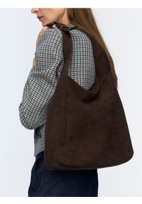 Reserved - Torebka na ramię - brązowy. Kolor: brązowy. Materiał: zamszowe. Rodzaj torebki: na ramię #1