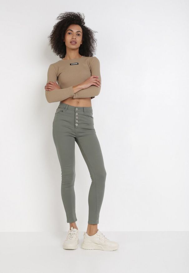 Born2be - Ciemnozielone Spodnie Skinny Kyllienne. Stan: podwyższony. Kolor: zielony. Długość: długie. Sezon: wiosna