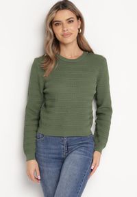 Born2be - Zielony Klasyczny Sweter z Napami Tavai. Kolor: zielony. Długość rękawa: długi rękaw. Długość: długie. Styl: klasyczny #7