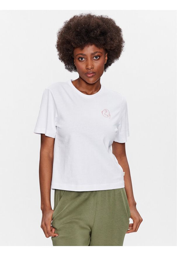 outhorn - Outhorn T-Shirt TTSHF424 Biały Regular Fit. Kolor: biały. Materiał: bawełna