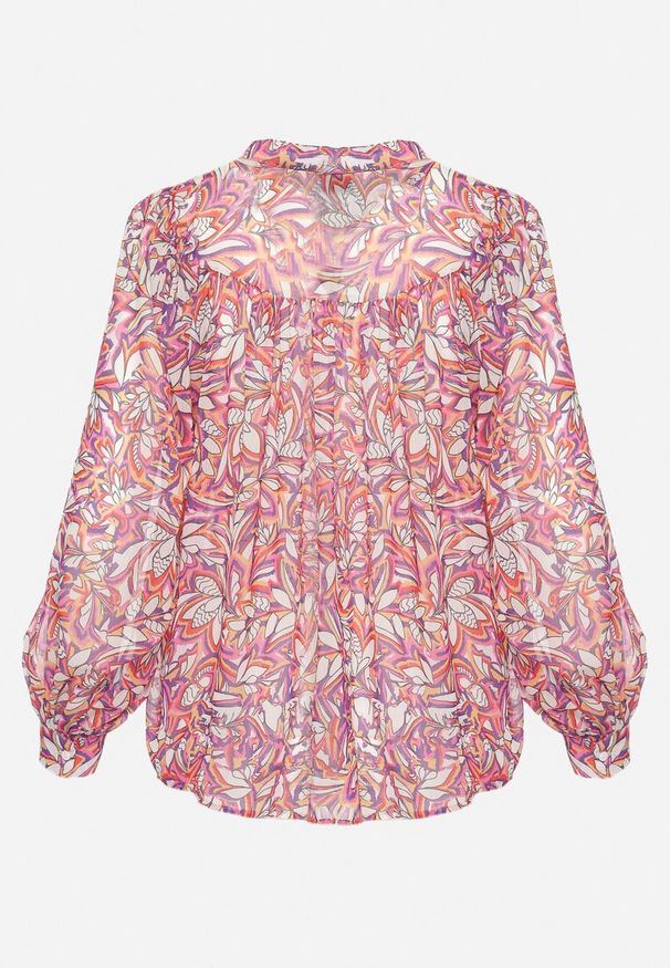 Born2be - Różowa Koszula z Długim Rękawem z Szerokimi Mankietami Zapinana na Guziki Quarae. Okazja: na co dzień. Kolor: różowy. Materiał: jeans. Długość rękawa: długi rękaw. Długość: długie. Styl: klasyczny, casual