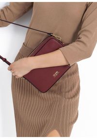 Ochnik - Torebka damska. Kolor: czerwony. Materiał: skórzane. Styl: casual. Rodzaj torebki: na ramię #2