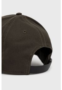 AllSaints czapka bawełniana kolor zielony z aplikacją. Kolor: zielony. Materiał: bawełna. Wzór: aplikacja #2