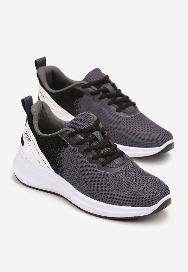 Renee - Czarne Buty Sportowe przed Kostkę z Przeszyciami Kersti. Okazja: na co dzień. Wysokość cholewki: przed kostkę. Kolor: czarny. Sport: fitness