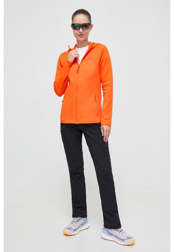 Jack Wolfskin bluza sportowa Baiselberg kolor pomarańczowy z kapturem gładka. Typ kołnierza: kaptur. Kolor: pomarańczowy. Materiał: polar, materiał. Długość rękawa: raglanowy rękaw. Wzór: gładki. Styl: sportowy