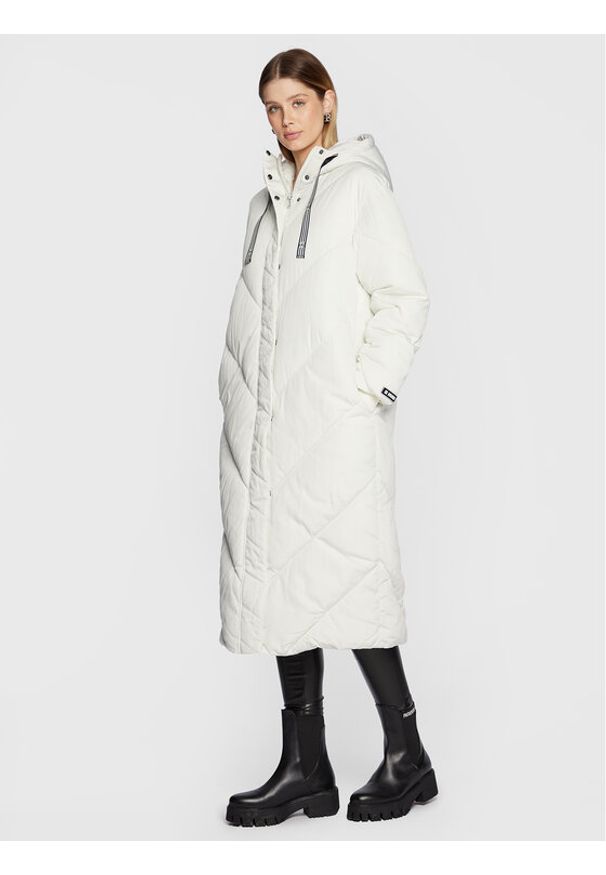 Hugo - HUGO Płaszcz zimowy Favella-1 50473930 Écru Relaxed Fit. Materiał: syntetyk. Sezon: zima