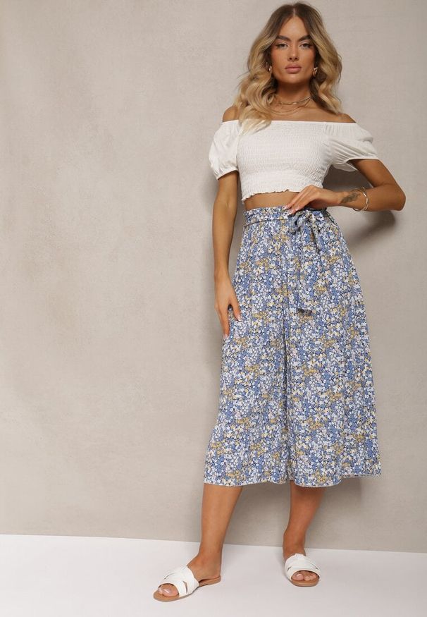 Renee - Niebieskie Spodnie z Szerokimi Nogawkami High Waist z Bawełną Paskiem i Gumką w Talii Drosofia. Okazja: na co dzień. Stan: podwyższony. Kolor: niebieski. Materiał: bawełna. Styl: casual, elegancki