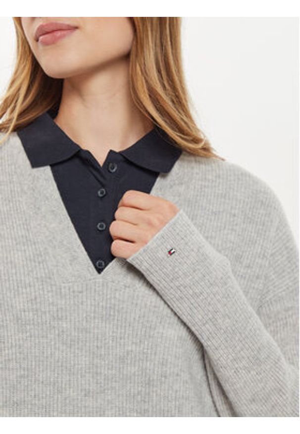 TOMMY HILFIGER - Tommy Hilfiger Sweter WW0WW43101 Szary Relaxed Fit. Kolor: szary. Materiał: wełna