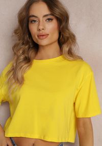 Renee - Żółty T-shirt o Fasonie Cropped Oversize Brighta. Kolor: żółty. Materiał: jeans #4