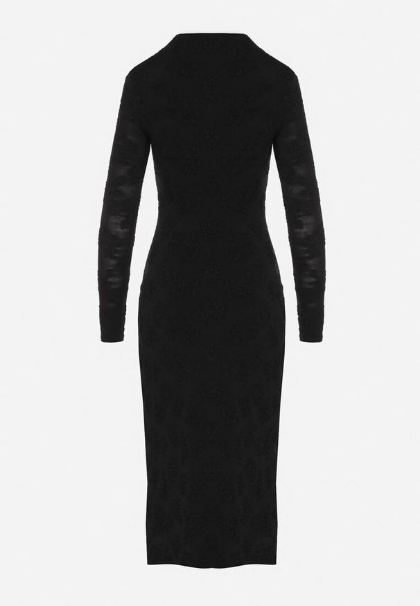 Born2be - Czarna Sukienka z Wiskozą o Dopasowanym Kroju z Tkaniny Plumeti Silsela. Kolor: czarny. Materiał: wiskoza, tkanina. Długość rękawa: na ramiączkach. Styl: klasyczny