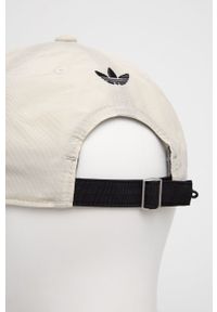 adidas Originals czapka HD9764 kolor beżowy z aplikacją. Kolor: beżowy. Wzór: aplikacja #4