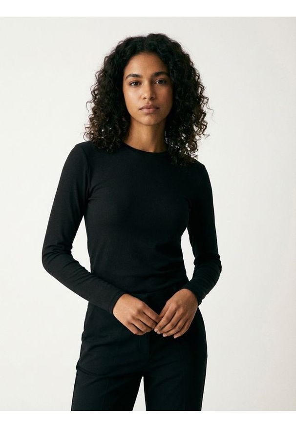 Sinsay - Koszulka poliamidowa z długim rękawem - czarny. Kolor: czarny. Materiał: poliamid. Długość rękawa: długi rękaw. Długość: długie